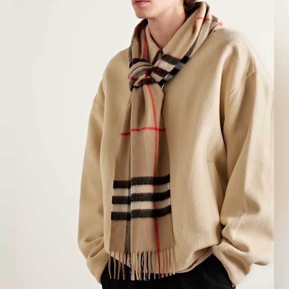 Burberry Classic Check 100% Cashmere fringe Scarf Made in Scotland men women - Picture 3 of 10